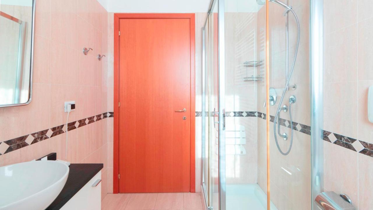 Italianway - Tolstoi 1 Apartment Milan Exterior photo